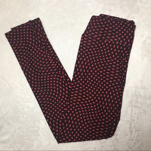 LuLaRoe Red & Black ♦️ OS Leggings